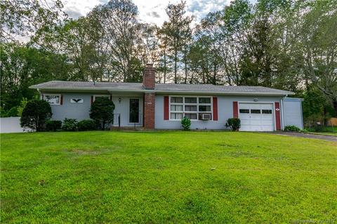 3 Pine St, Plainfield, CT 06374 photo 1