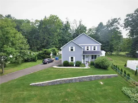 45 Maybrook Rd, Waterbury, CT 06708 photo 1