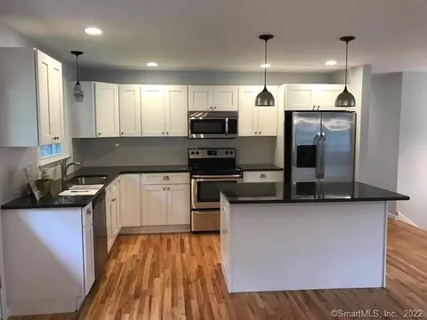 44 Tierney Rd, Hamden, CT 06514 photo 1