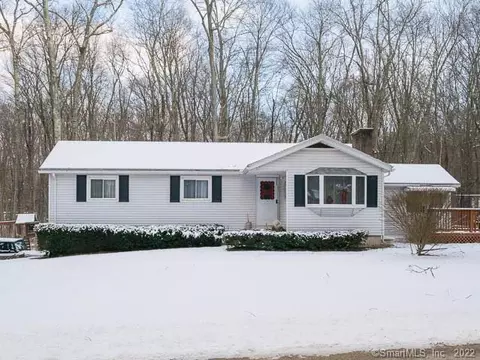82 Canada Ln, Chaplin, CT 06235 photo 1