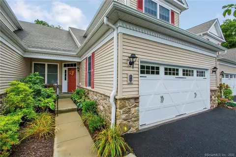 64 Watkins Dr, Sandy Hook, CT 06482 photo 1