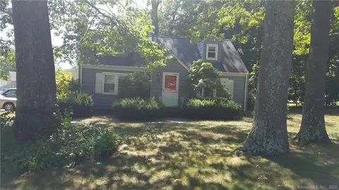 9 Robin Rd, Windsor, CT 06095 photo 1