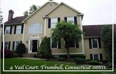 4 Vail Ct, Trumbull, CT 06611 photo 1