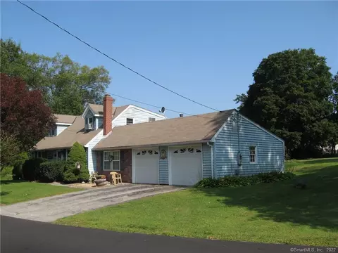 62 Pemberton Rd, Willimantic, CT 06226 photo 1