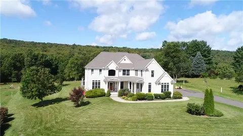 559 N Stone St, Suffield, CT 06093 photo 1