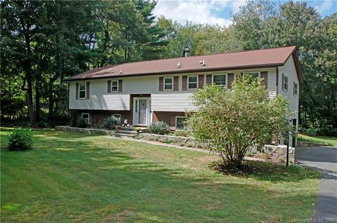 27 Cherry St, Newtown, CT 06482 photo 1