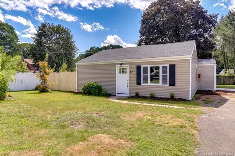 37 Circle Dr, Wallingford, CT 06492 photo 1