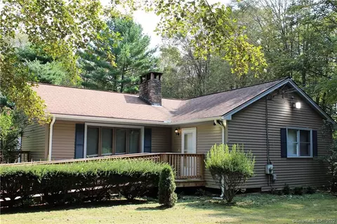 49 Burdick Rd, Preston, CT 06365 photo 1