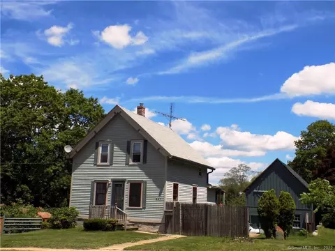 557 Jackson St, Willimantic, CT 06226 photo 1