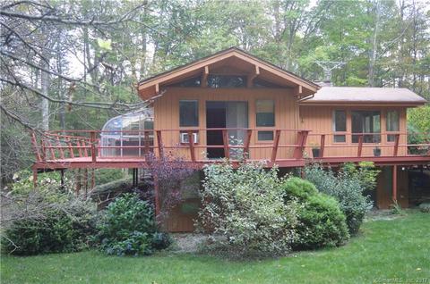 51 Canada Ln, Chaplin, CT 06235 photo 1