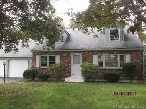 492 Circle Dr, Torrington, CT 06790 photo 1