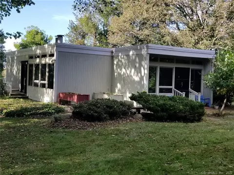 40 Bagburn Rd, Monroe, CT 06468 photo 1