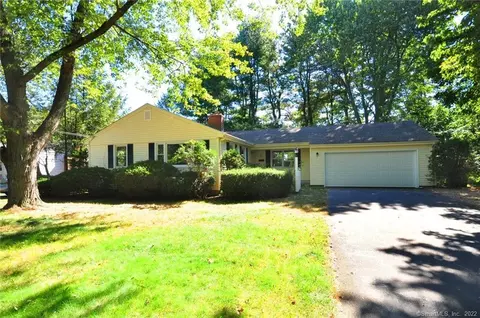 54 Highland St, Wethersfield, CT 06109 photo 1