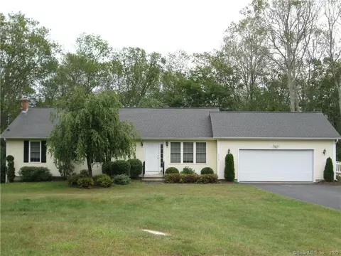3099 David Ave, Killingly, CT 06239 photo 1