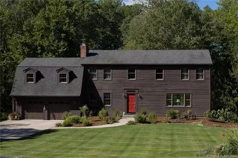 17 Holly Pl, Monroe, CT 06468 photo 1