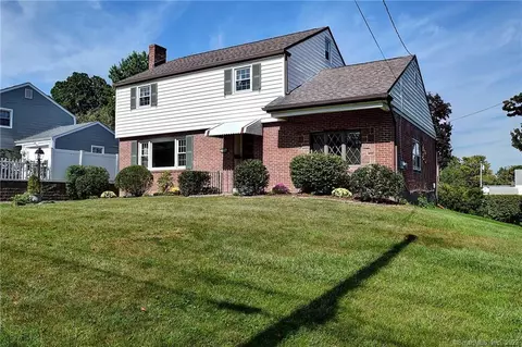 467 Brimfield Rd, Wethersfield, CT 06109 photo 1