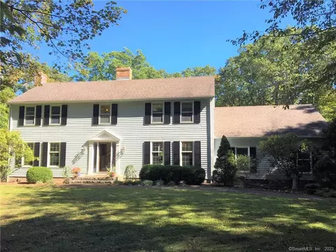 79 Blue Trl, Hamden, CT 06518 photo 1