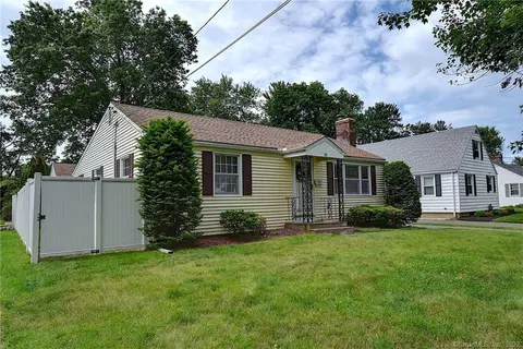 22 Bunce Rd, Wethersfield, CT 06109 photo 1