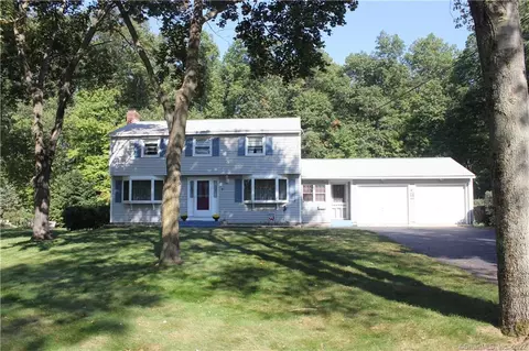 4 Hampton Rd, Enfield, CT 06082 photo 1