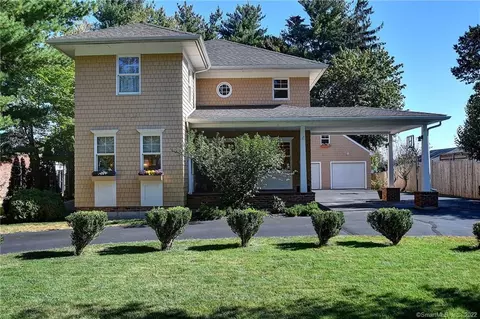 814 Ridge Rd, Wethersfield, CT 06109 photo 1