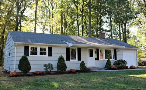 100 Forest Dr, Wethersfield, CT 06109 photo 1