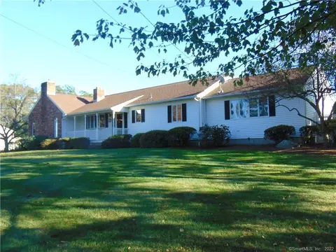 21 Pinehurst Rd, Bristol, CT 06010 photo 1