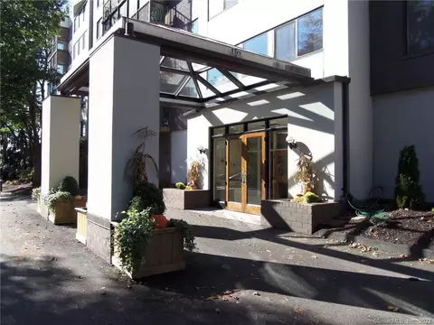 33 Mill St #1F, Wethersfield, CT 06109 photo 1