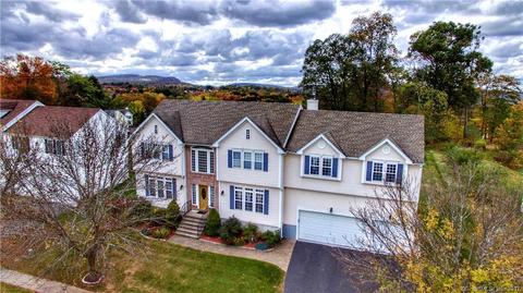 75 Wanda Ln, Middletown, CT 06457 photo 1