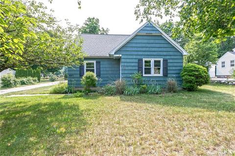 461 Jerome Ave, Bristol, CT 06010 photo 1