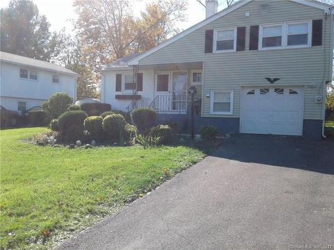 25 Custer Dr, Windsor, CT 06095 photo 1