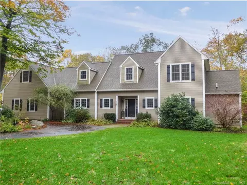 20 August Mdws, Ledyard, CT 06339 photo 1
