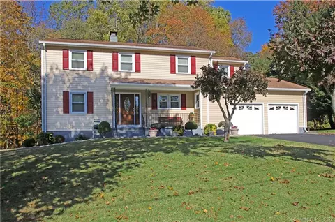100 Longview Rd, Monroe, CT 06468 photo 1
