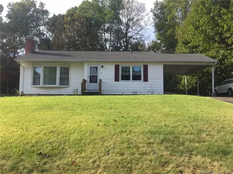 89 Mohawk Dr, Wallingford, CT 06492 photo 1