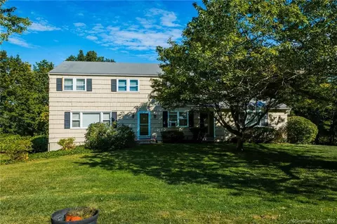 11 Inas Rd, Brookfield, CT 06804 photo 1