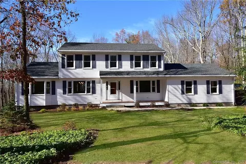 35 Sutton Dr, Vernon, CT 06066 photo 1
