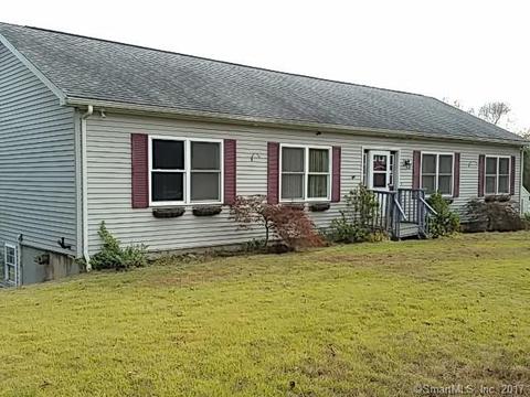 108 Putnam Rd, Plainfield, CT 06374 photo 1