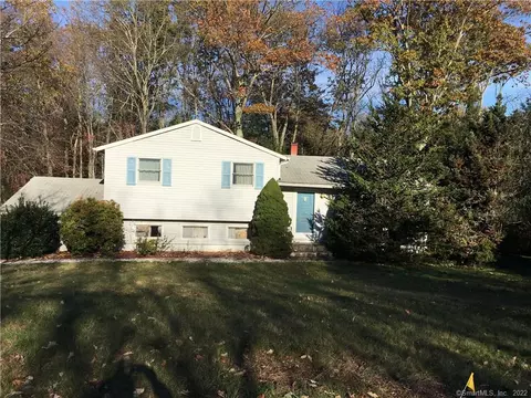 2 Chalk Hill Rd, Monroe, CT 06468 photo 1