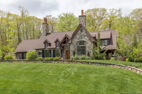 233 Carrington Rd, Bethany, CT 06524 photo 1
