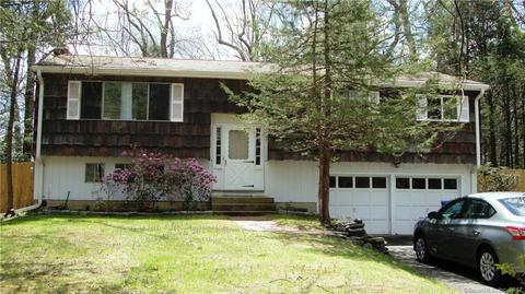 7 Ridgewood Dr, Monroe, CT 06468 photo 1