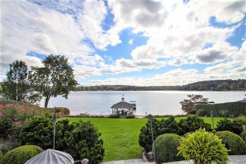 40 Arrowhead Rd, Brookfield, CT 06804 photo 1