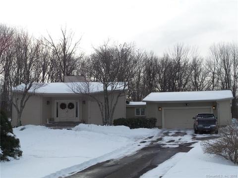 15 Catherine Ln, Suffield, CT 06078 photo 1