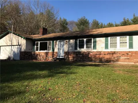 181 Iron St, Ledyard, CT 06339 photo 1