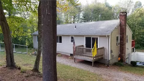 14 White Rd, Ellington, CT 06029 photo 1