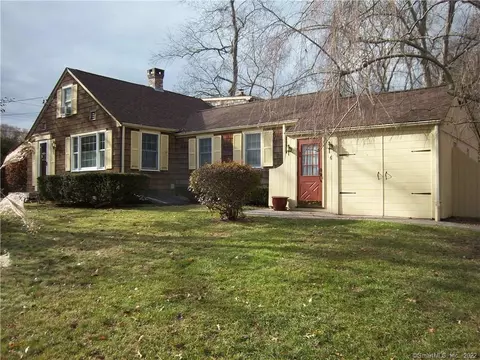 6 Vinegar Hill Rd, Gales Ferry, CT 06335 photo 1