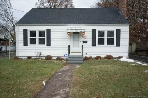 121 4th St, Hamden, CT 06514 photo 1