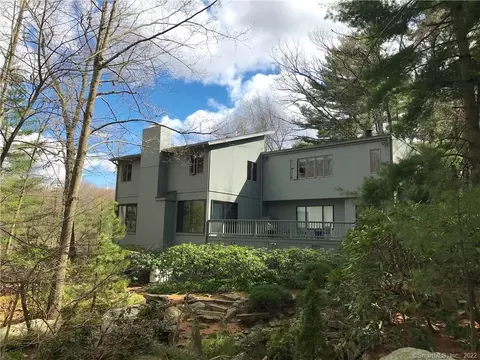 26 Beeholm Rd, Redding, CT 06896 photo 1