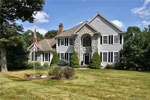 71 Marlin Rd, Sandy Hook, CT 06482 photo 1