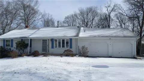 29 Stratton Ct, Hamden, CT 06514 photo 1