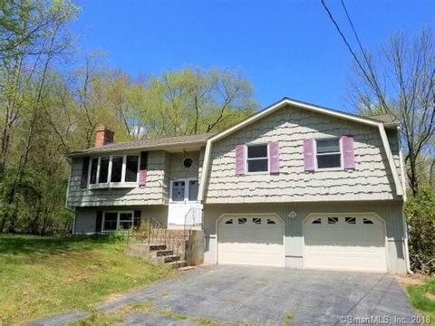 31 Pub Cir, Hebron, CT 06248 photo 1