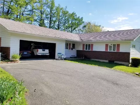 284 Lakes Rd, Bethlehem, CT 06751 photo 1
